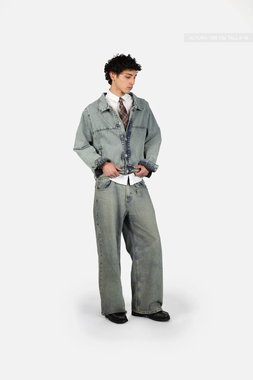 Denim Jacket Dirty Washed Blue - Image 4